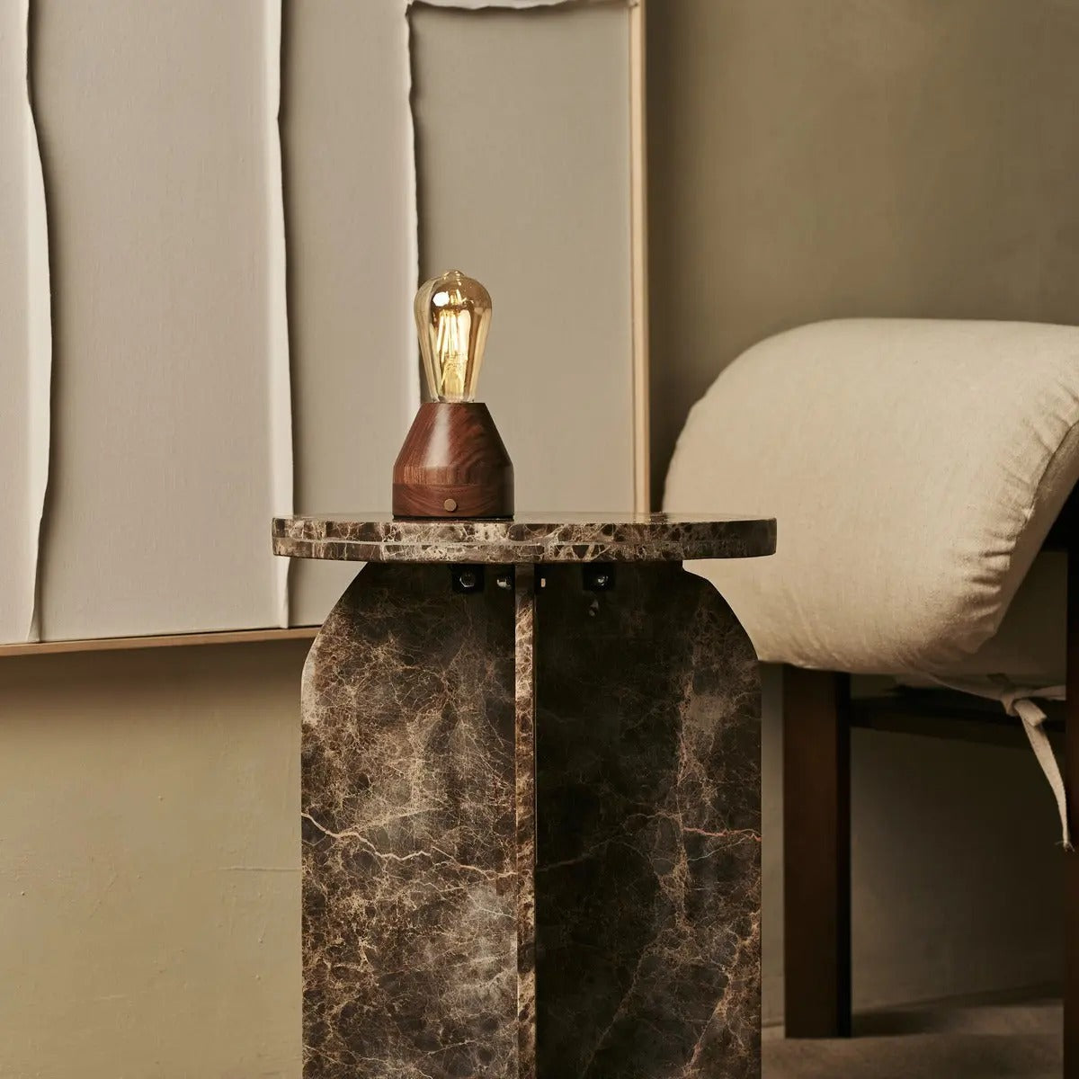 Cordless Rechargeable Table Lamp With Touch Dimming And LED