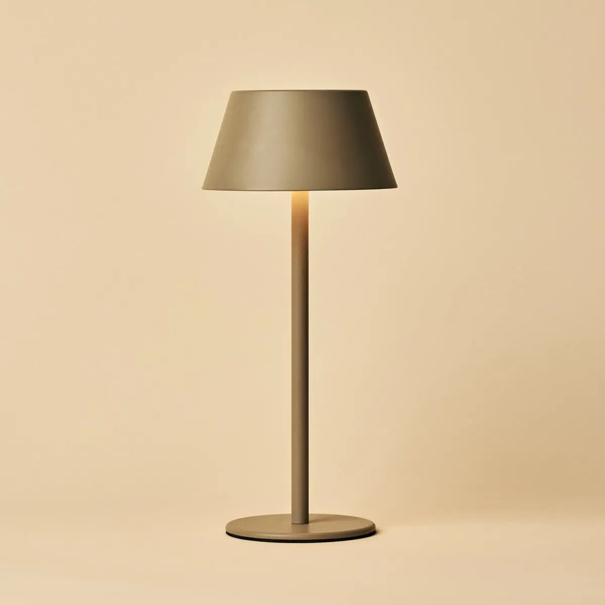 Cordless Table Lamp With LED And 3 Light Modes