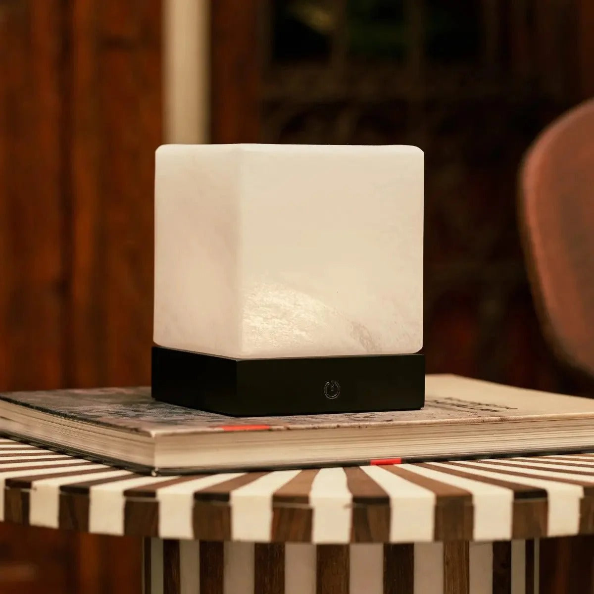 Cordless Wooden Lamp With Dimmable LED And 3 Light Settings