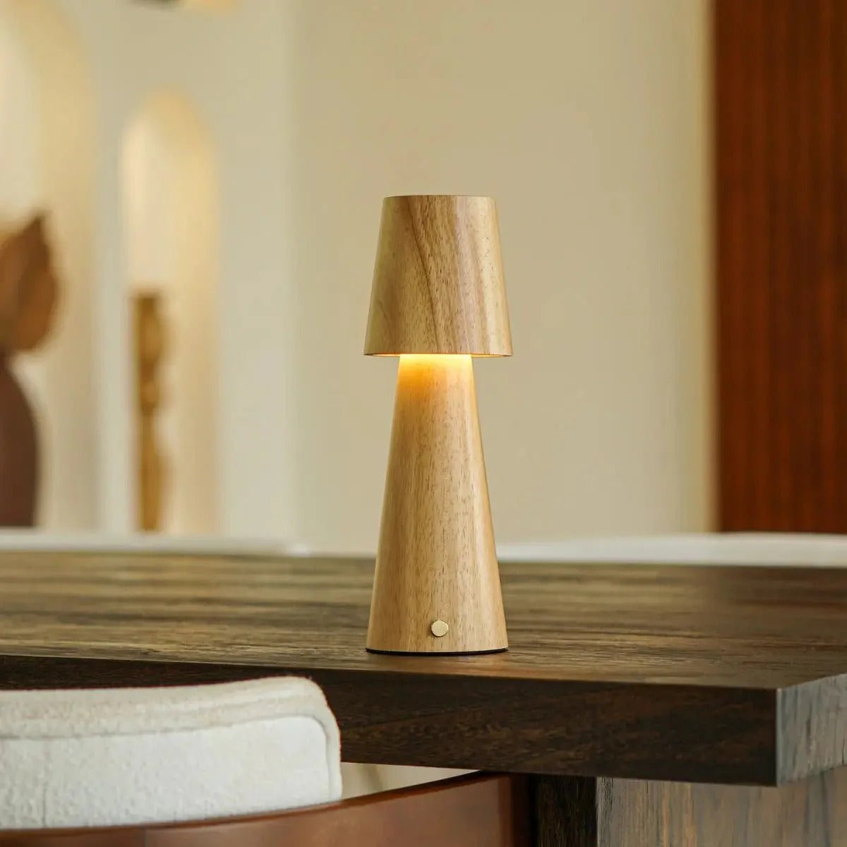 Dimmable Wireless Table Lamp With Rechargeable Battery and LED Light Modes