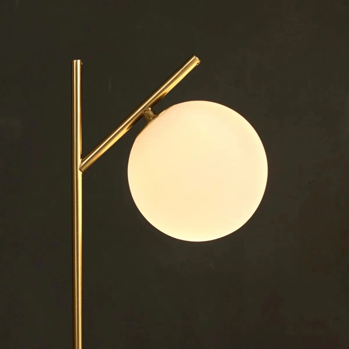 Marble Lamp With Frosted Glass Spheres And Golden Legs