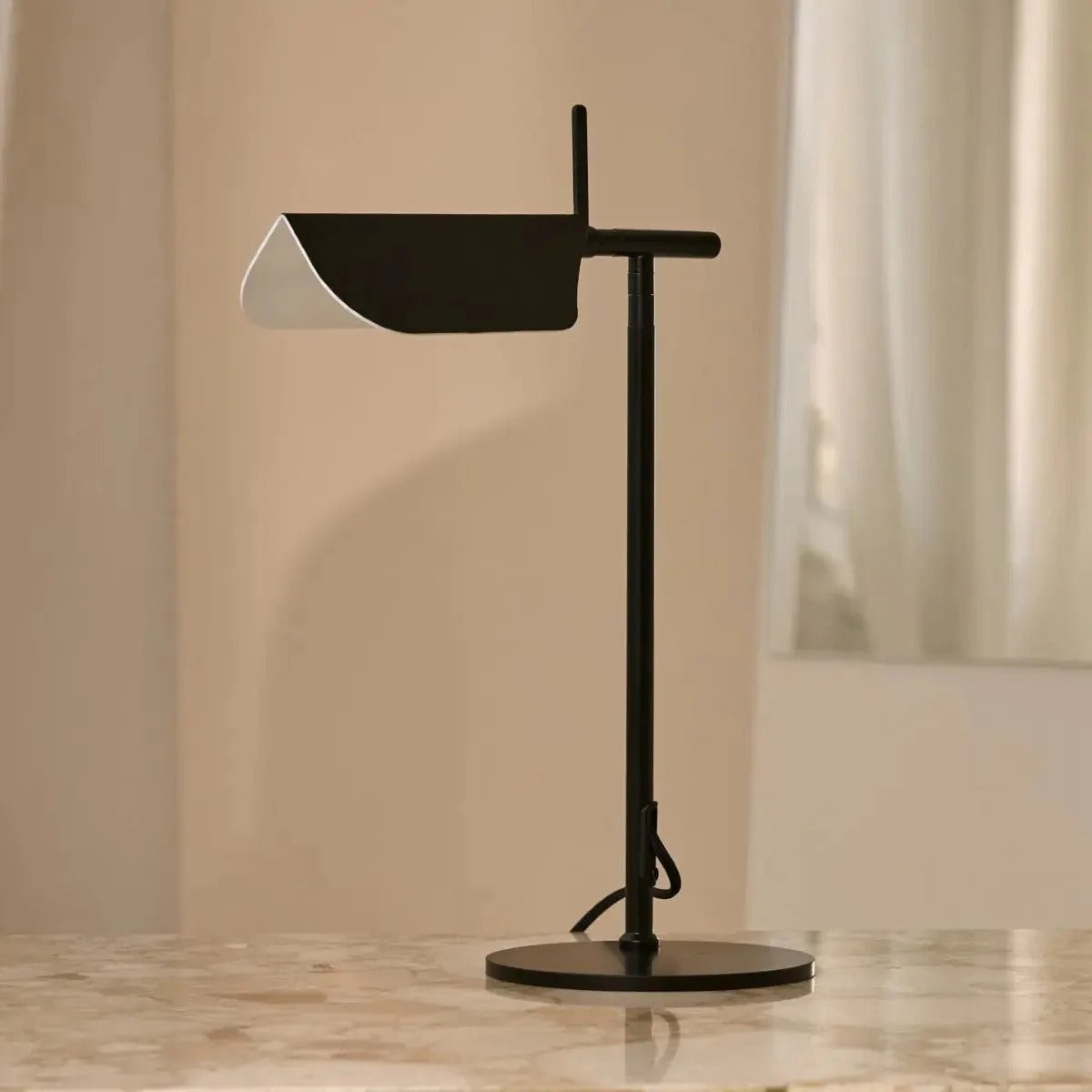 Metal Sideboard Lamp With Stylish G9 Socket And Fixed Cord