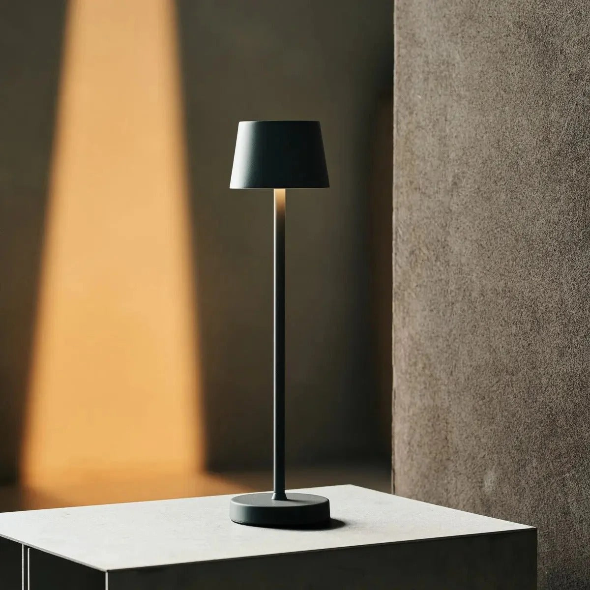 Rechargeable Table Lamp With Touch Dimming And Wireless Charging