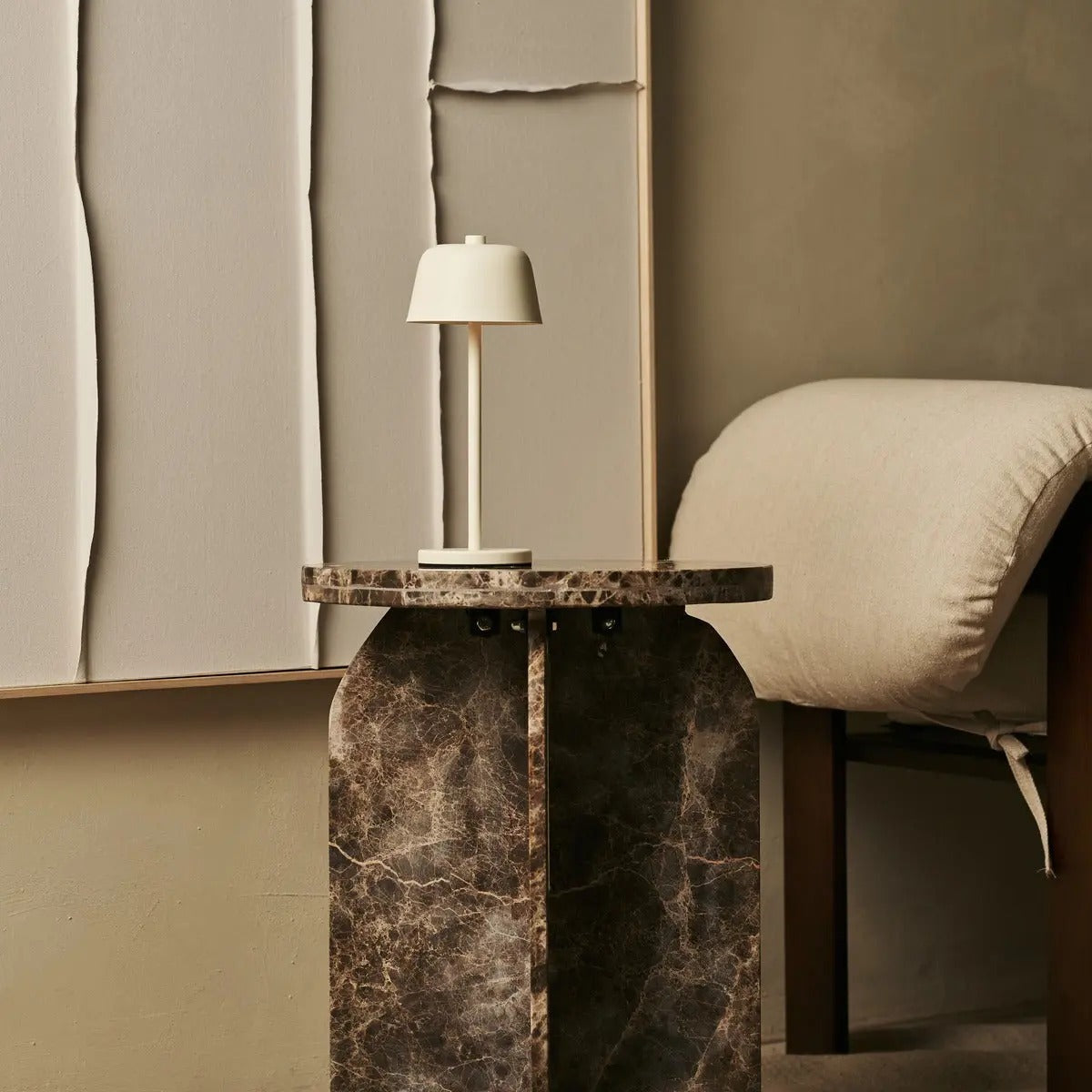 Rechargeable Table Lamp With Wireless LED And Dimmable Function
