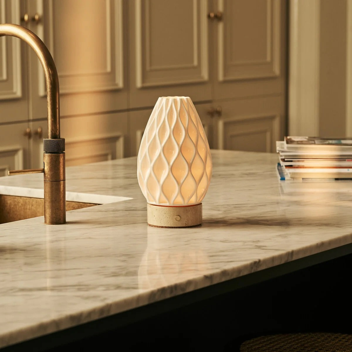 Travertine Wireless Table Lamp With 3D Printed Porcelain And LED
