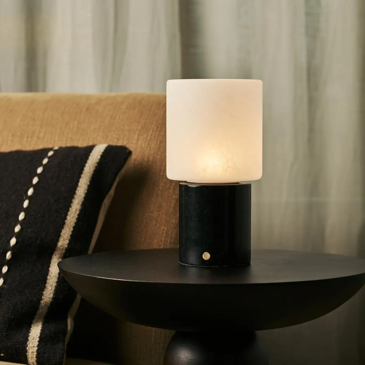 Travertino Classico Table Lamp With Rechargeable LED And Glass Shade