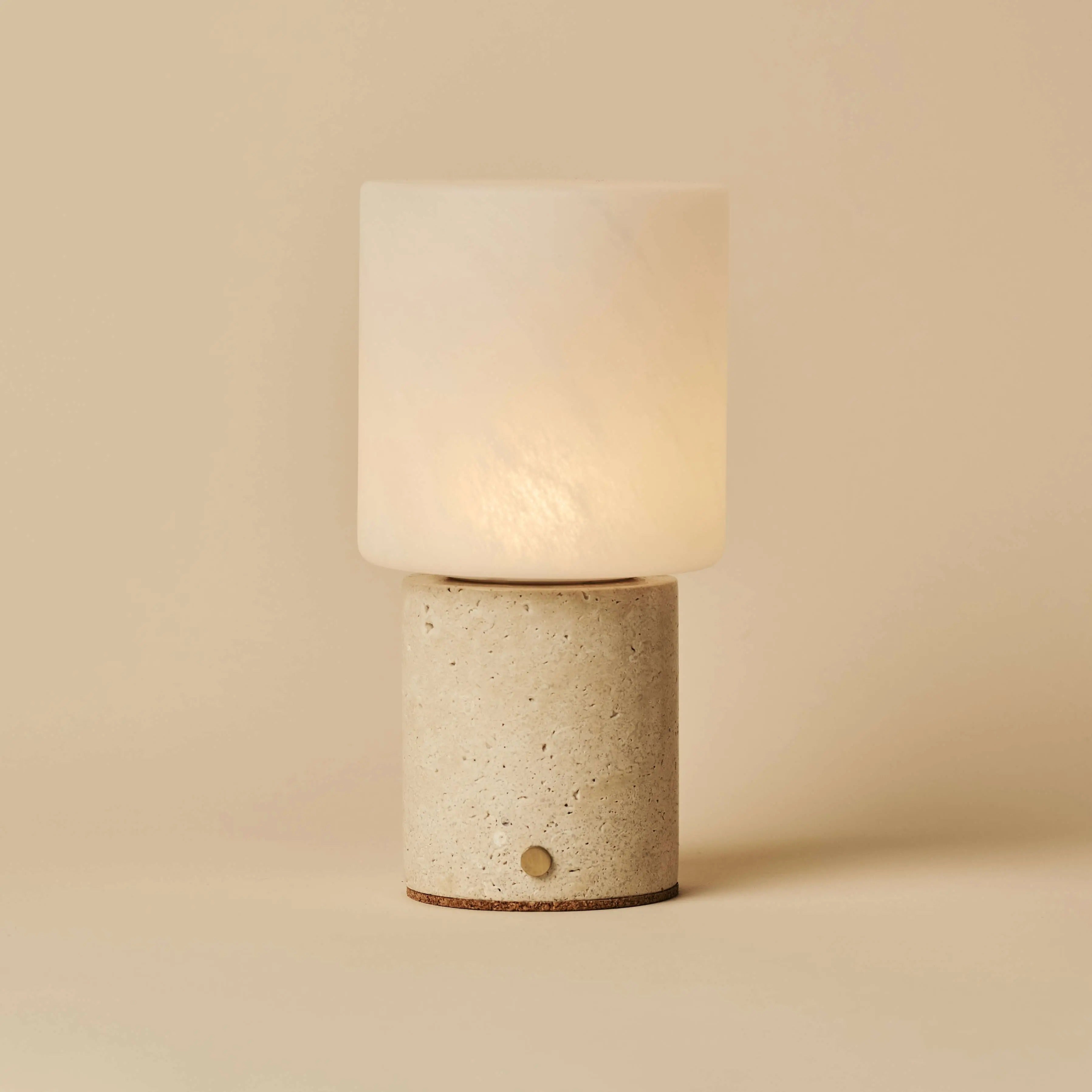 Travertino Classico Table Lamp With Rechargeable LED And Glass Shade