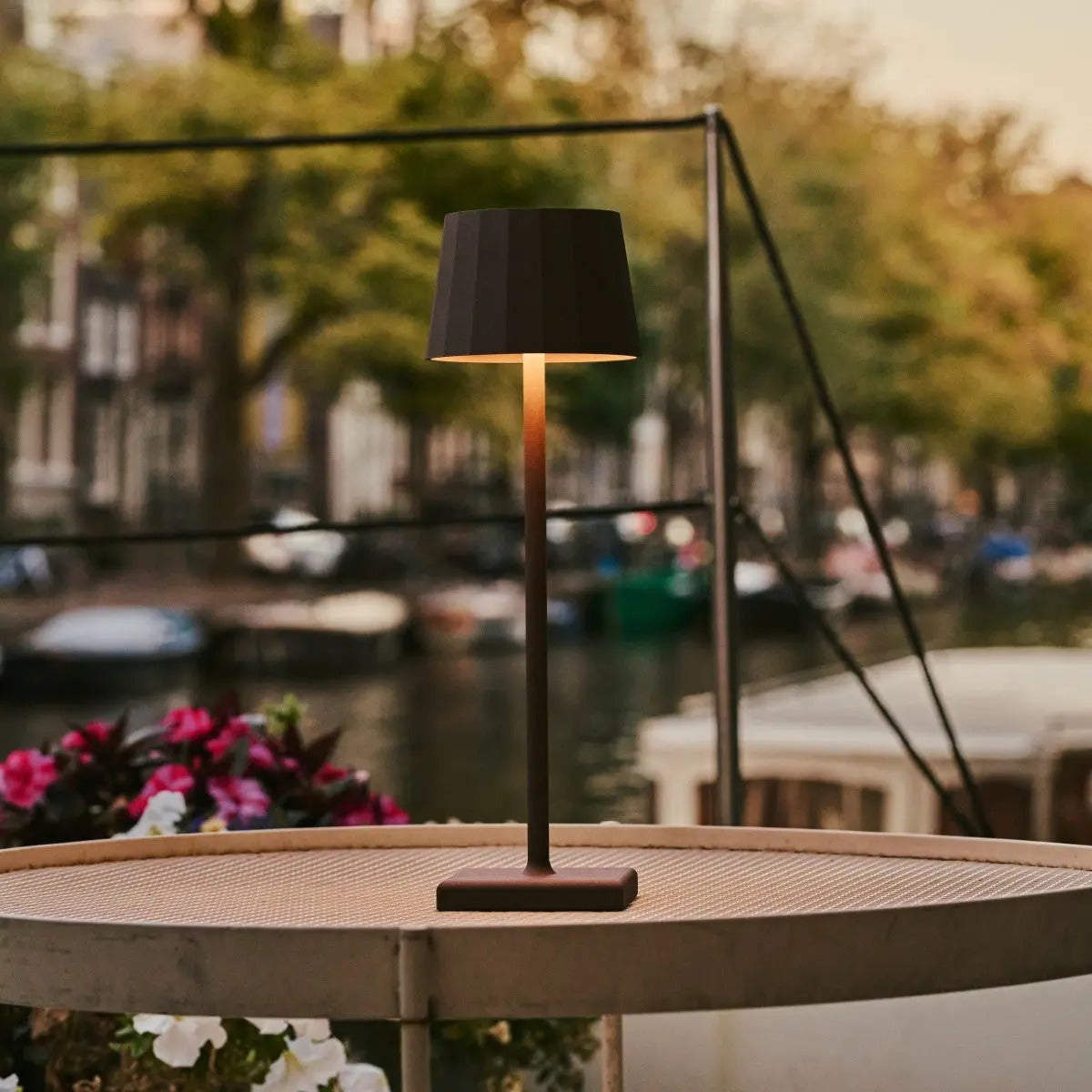 Wireless Rechargeable Table Lamp With Dimmable LED And Touch Control
