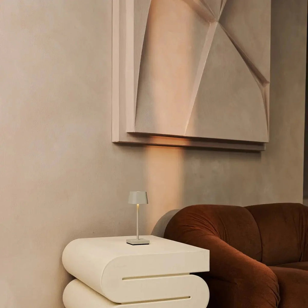 Wireless Table Lamp With Adjustable Dimming And Rechargeable Battery