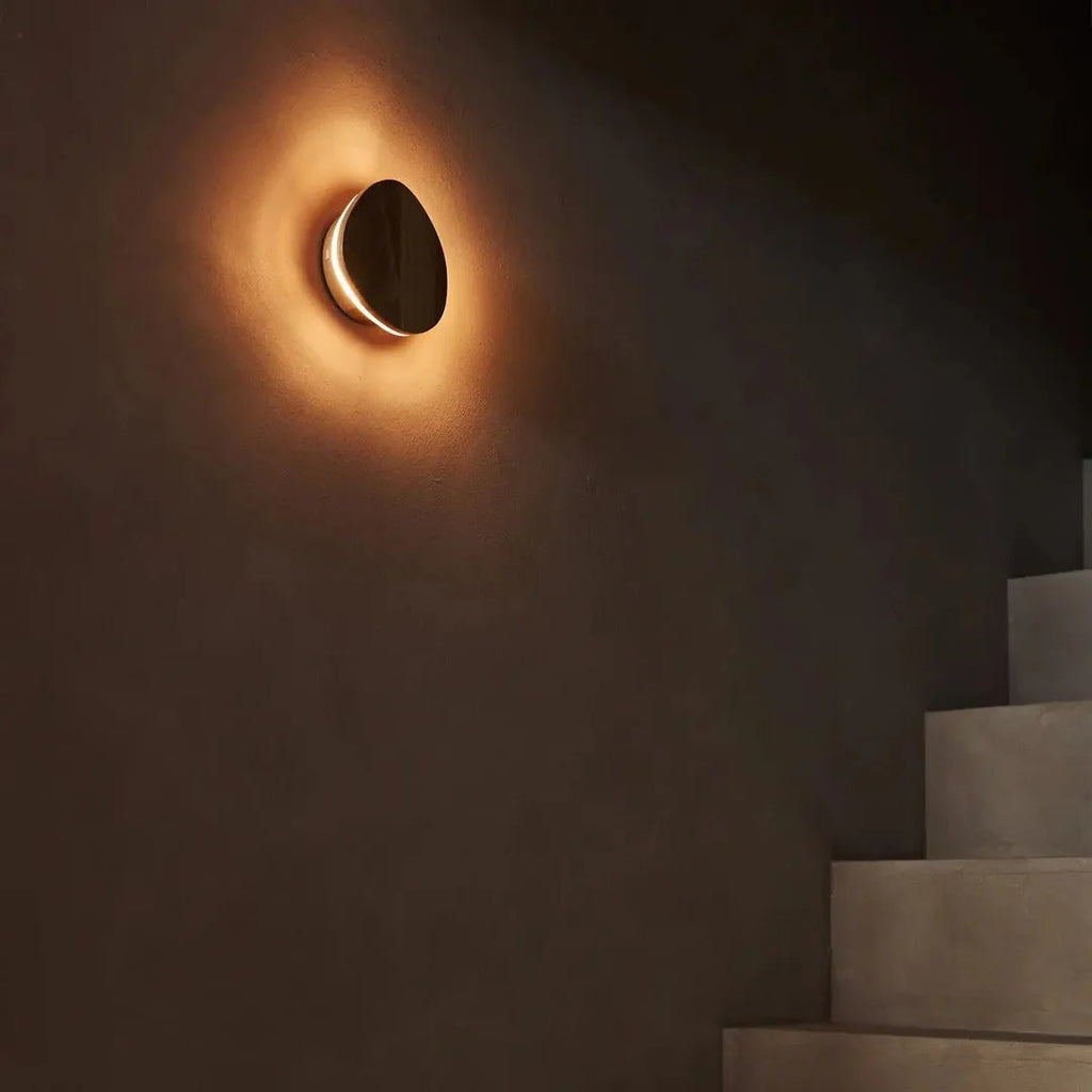 Wood Wall Lamp With Dimmable LED And Wireless Lighting