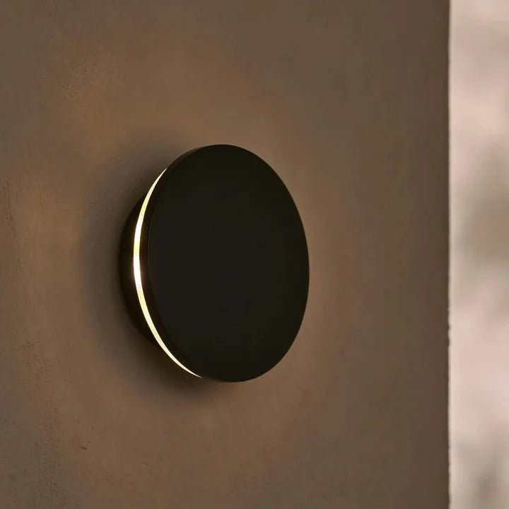 Wood Wall Lamp With Integrated LED And Cordless Power