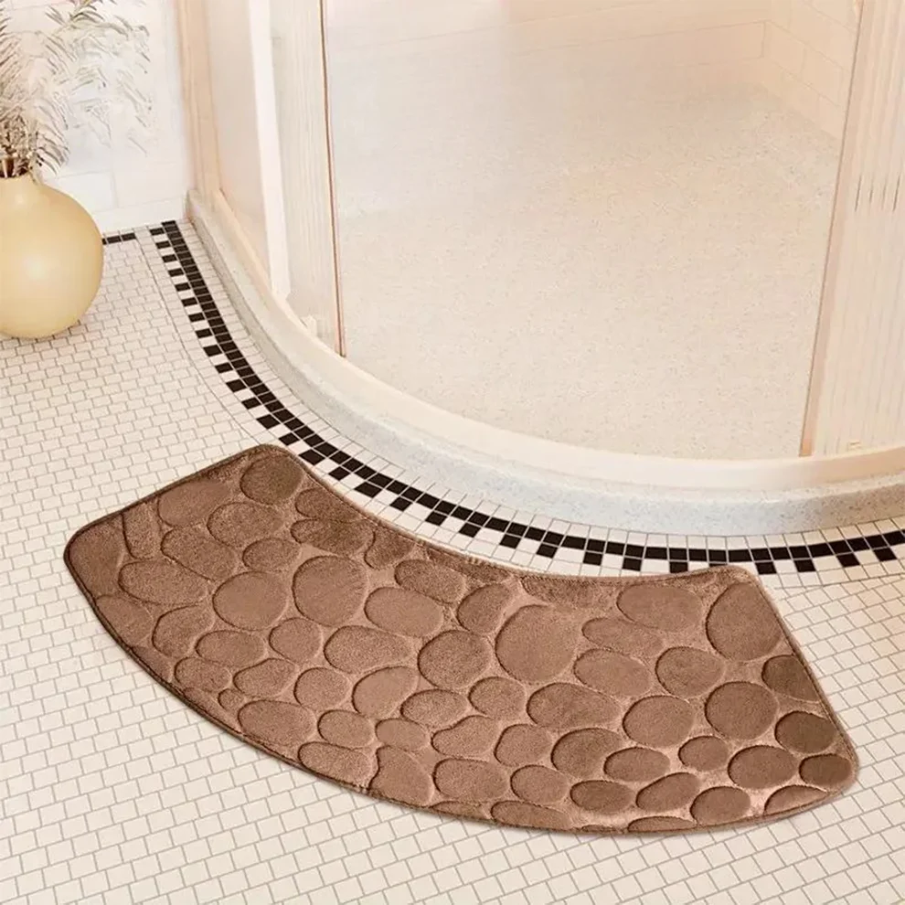 Curved Polyester Shower Mat - Non-Slip, Quick-Drying, Thickened Contour Bath Rug for Corner Showers
