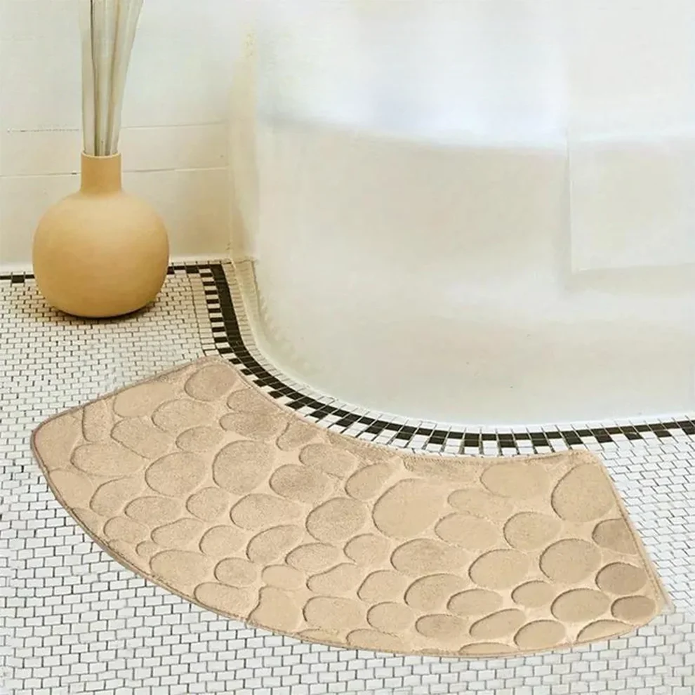 Curved Polyester Shower Mat - Non-Slip, Quick-Drying, Thickened Contour Bath Rug for Corner Showers